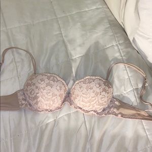 victoria secret pink lacy push up bra <3